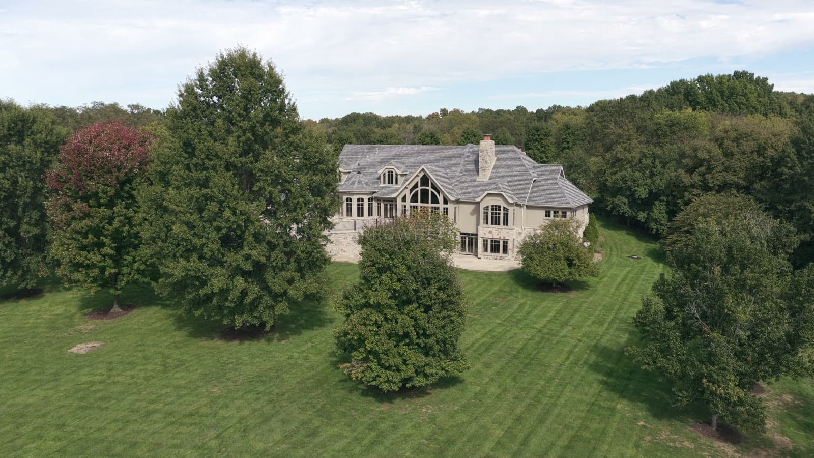 Lake of the Ozarks Lake House: A lakefront estate, from the drive to the dock.